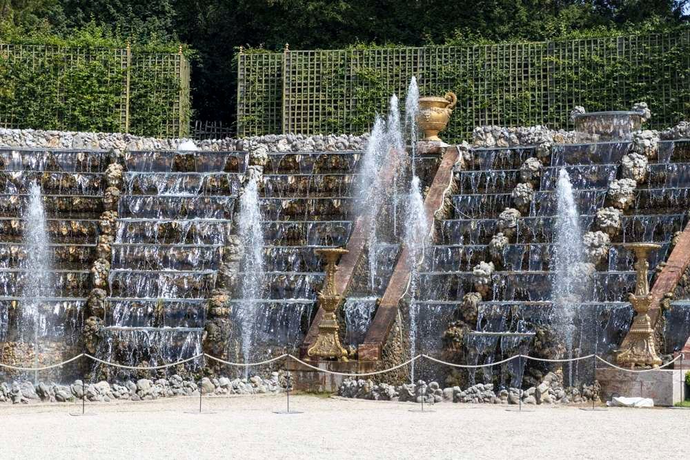 Versailles3-web-big-002.jpg